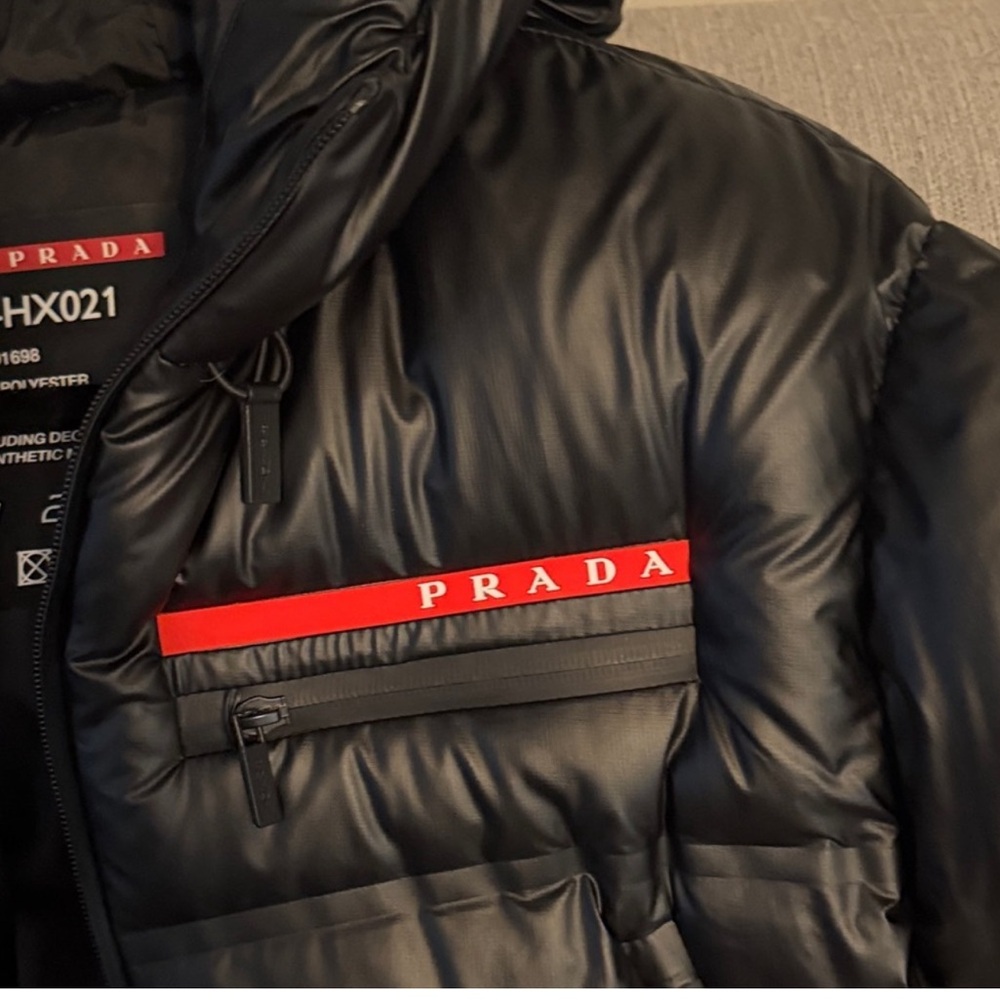 Prada Black Puffer Jacket with Red Details size large WITH TAGS - Picture 3 of 4